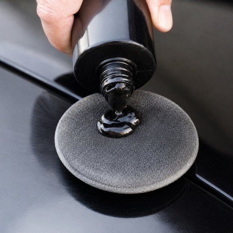 CONCEPT JET Black Gloss juodas NANO Carnauba vaškas 1 L 1