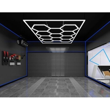 Oświetlenie Hexagon LED plaster miodu 2440 x 4850 mm do studia detailingowego i garażu